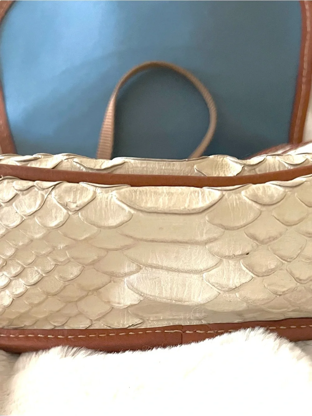 Dooney Crossbody Saddle Bag Vintage Embossed Cream/Bone white w/Brown Trim - Picture 5 of 16